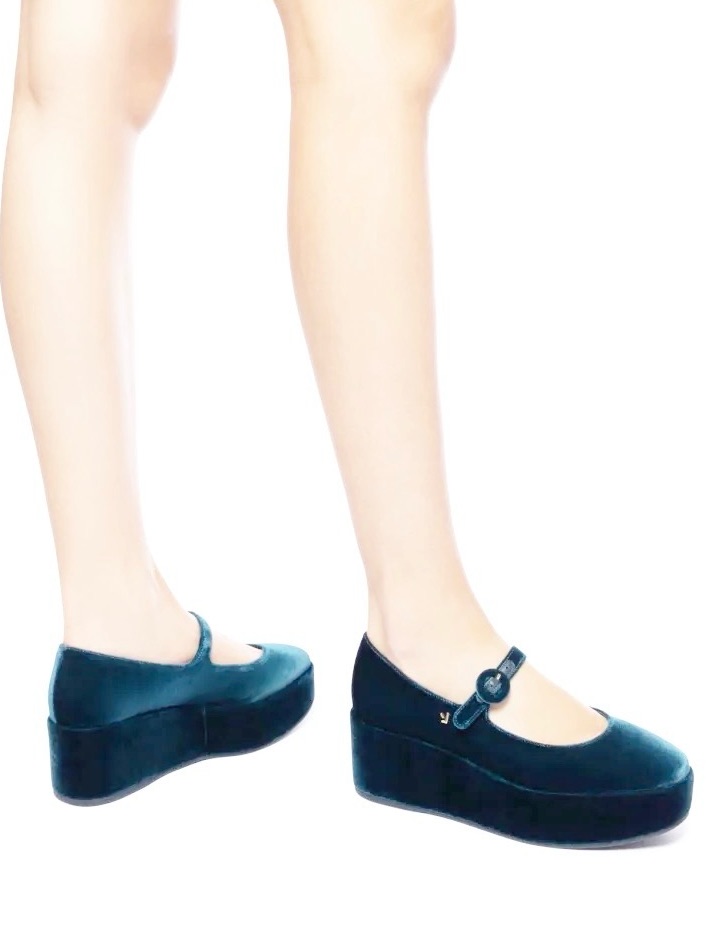 Larroud Blair Flatform In Deepsea Velvet